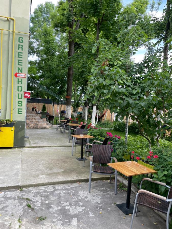 Green House Бухарест Экстерьер фото