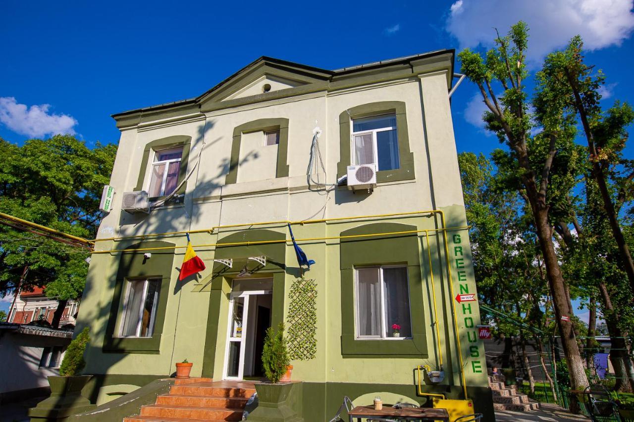 Green House Бухарест Экстерьер фото