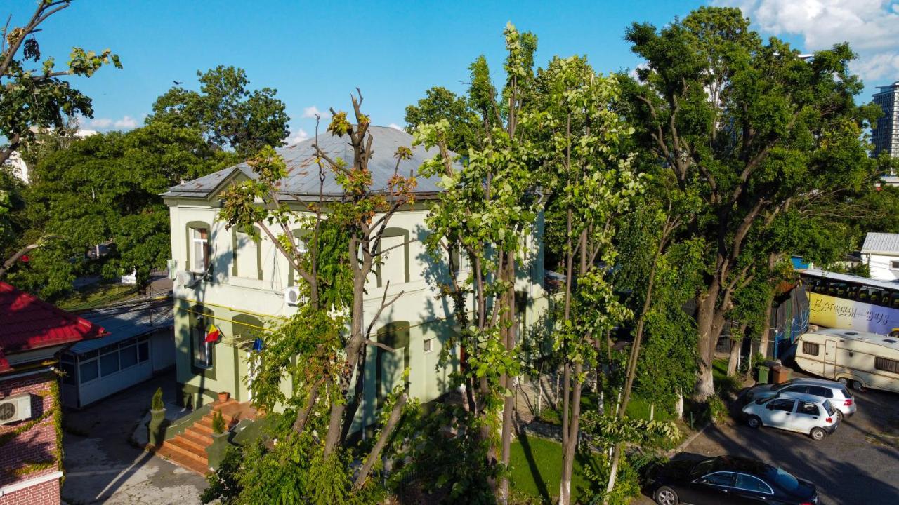 Green House Бухарест Экстерьер фото