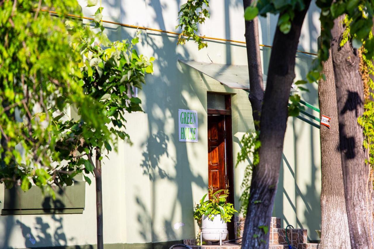 Green House Бухарест Экстерьер фото
